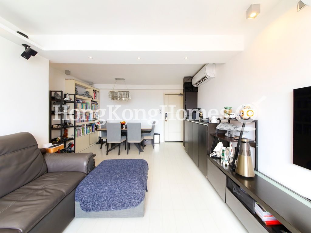 Living and Dining Room — Maiden Court - Block A, North Point Hill