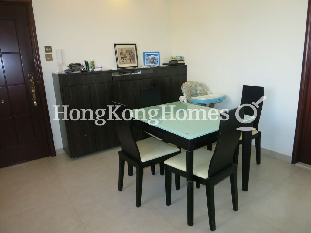 Living and Dining Room — Phase 2 - Midvale Village - Marine View, Discovery Bay