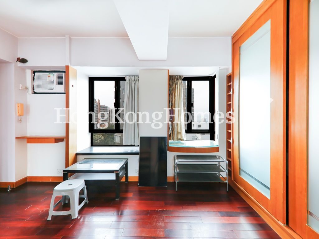 Studio — Charmview Court, Pokfulam