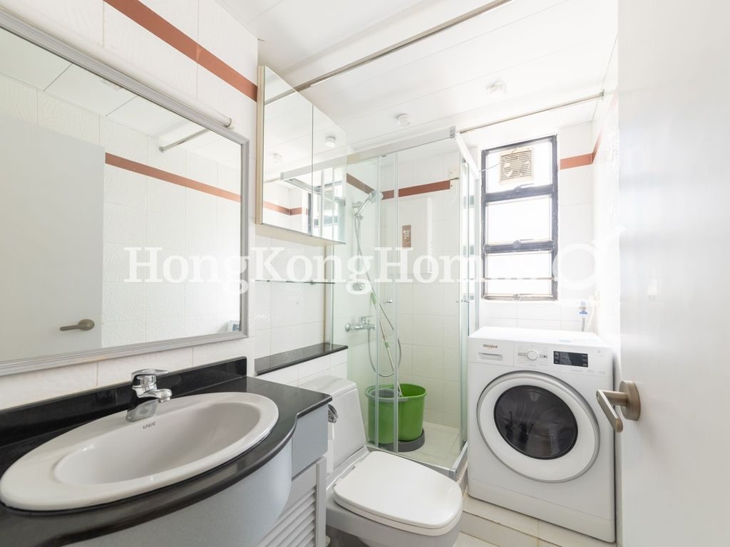 Guest Bathroom — Sherwood Court - Block 1, Happy Valley