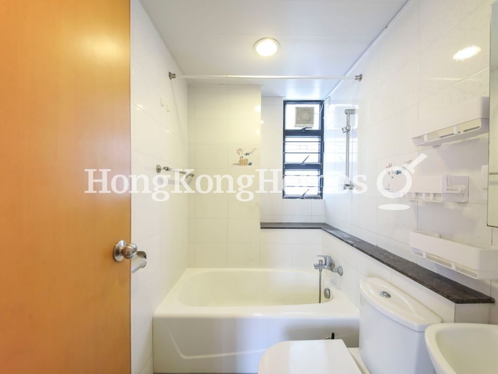 Guest Bathroom — Sherwood Court - Block 1, Happy Valley