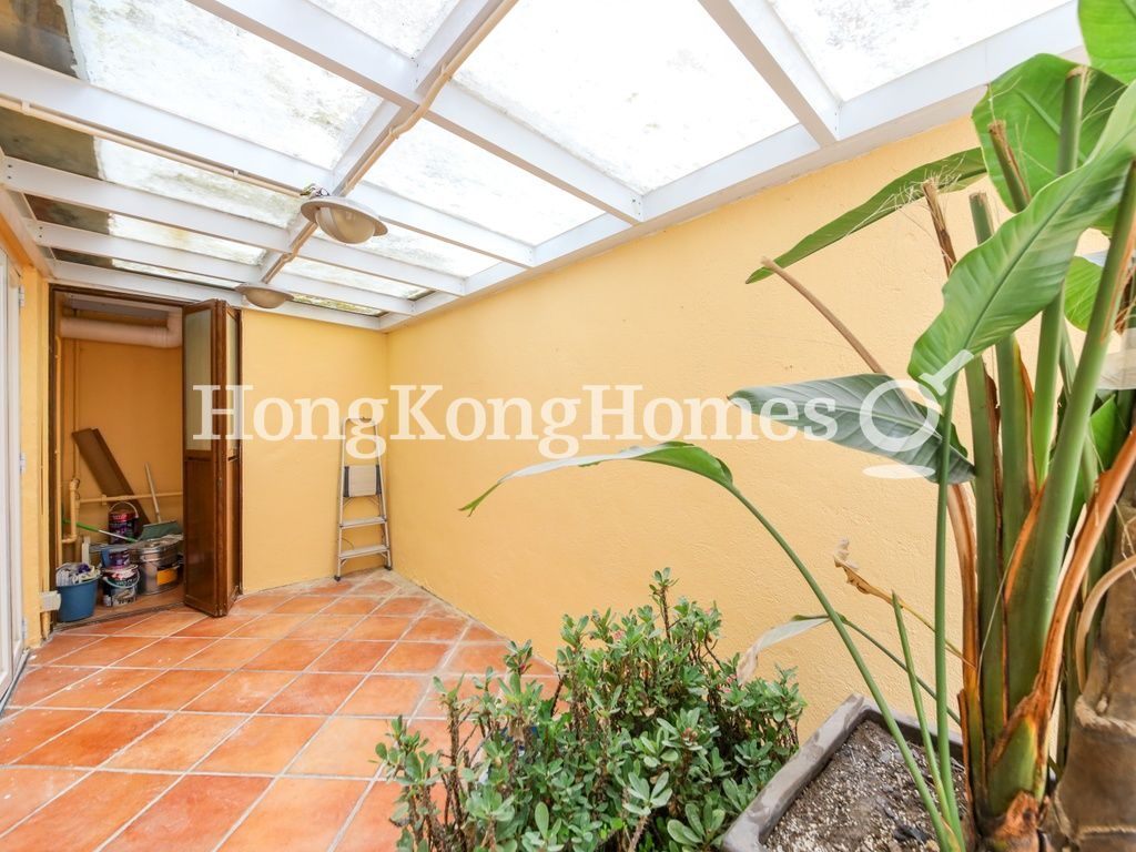 Private Terrace — Sunrise House, Central
