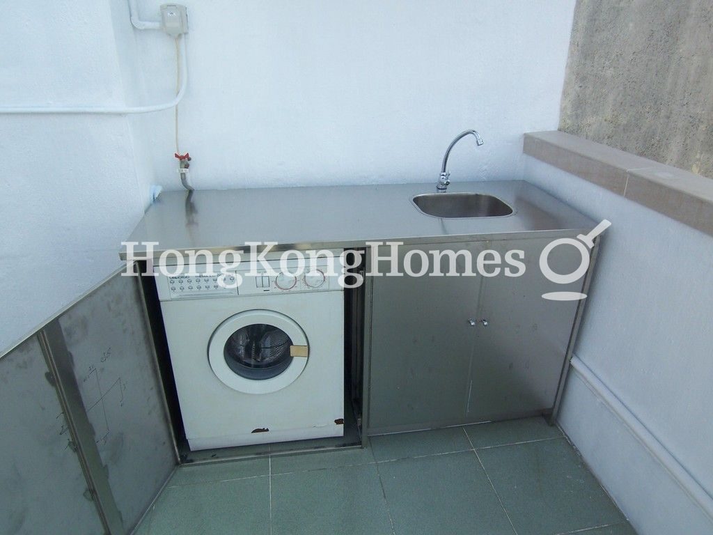 Dirty Kitchen on Roof Terrace — Cheong Wan Mansion, Western / Kennedy Town