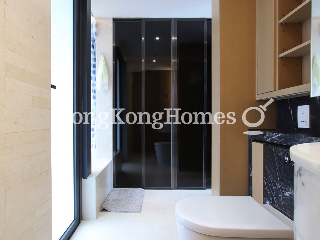 Bathroom — Gramercy, Mid-levels West