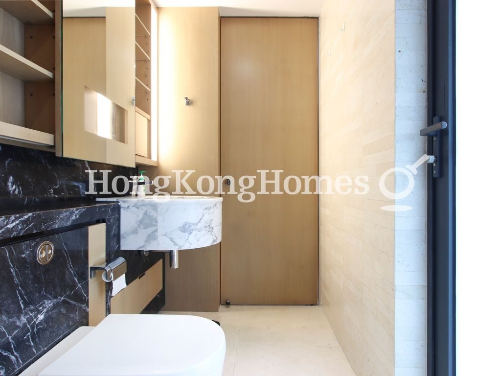 Bathroom — Gramercy, Mid-levels West