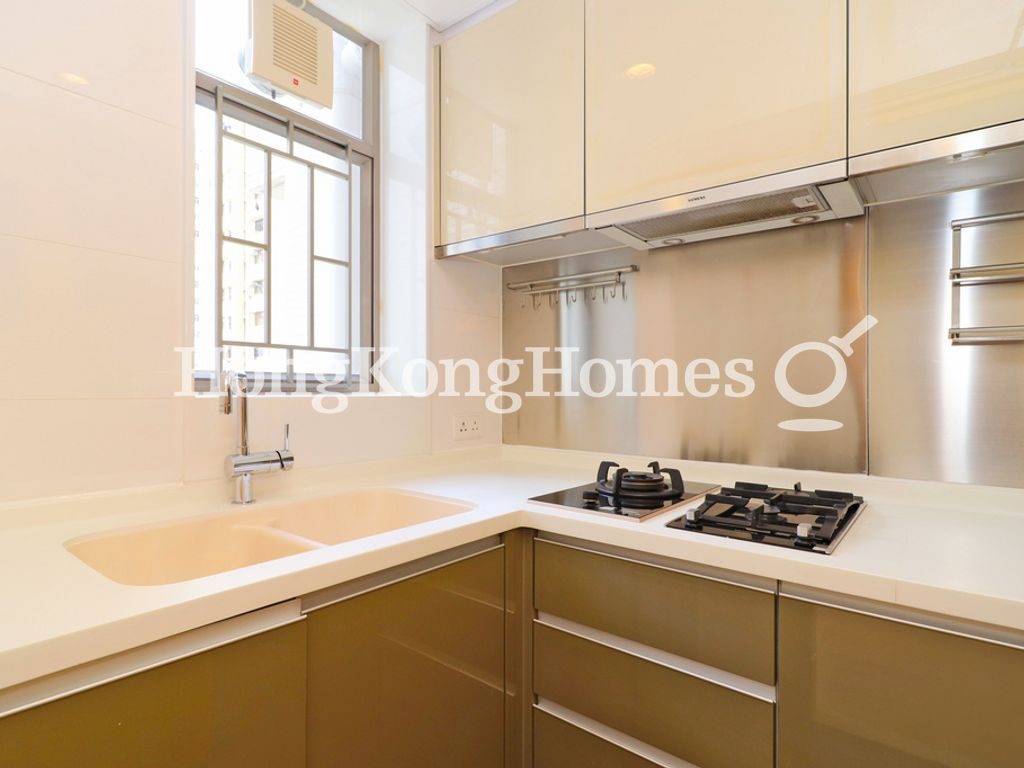Kitchen — Island Crest - Tower 1, Sai Ying Pun