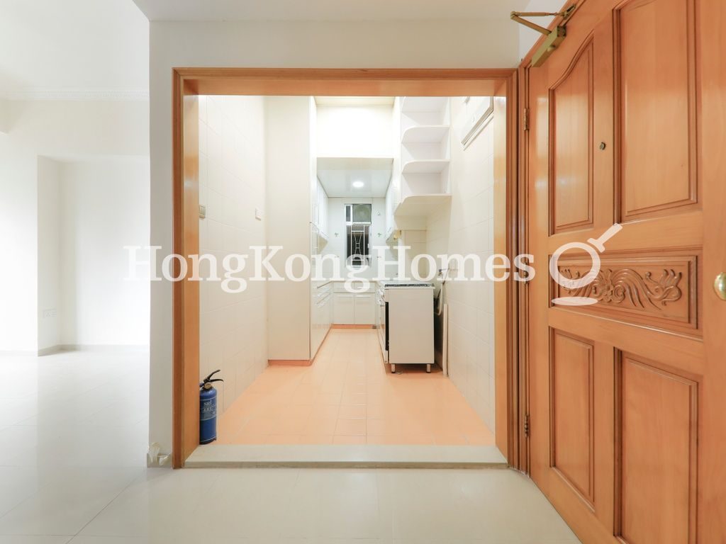 Open Kitchen — Kin Yuen Mansion, Mid-levels West