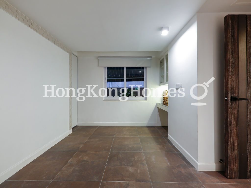Master Bedroom — Kingston Building - Block A, Causeway Bay