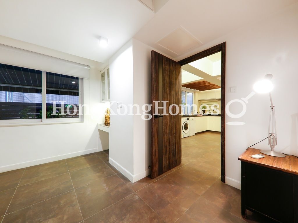 Master Bedroom — Kingston Building - Block A, Causeway Bay