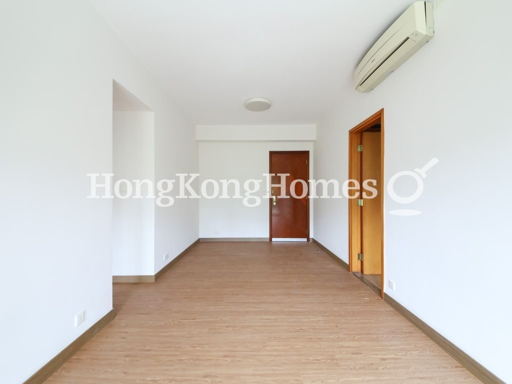 Living and Dining Room — Residence Bel-air - Phase 04, Peak Tower 09, Pokfulam