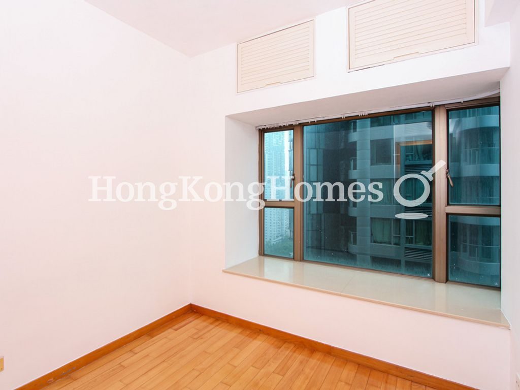 Master Bedroom — The Zenith - Block 2, Wan Chai