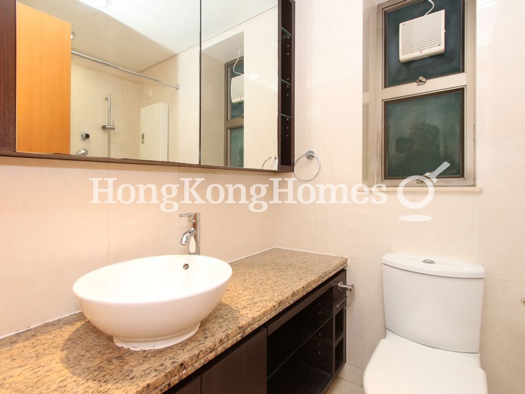 Guest Bathroom — The Zenith - Block 2, Wan Chai