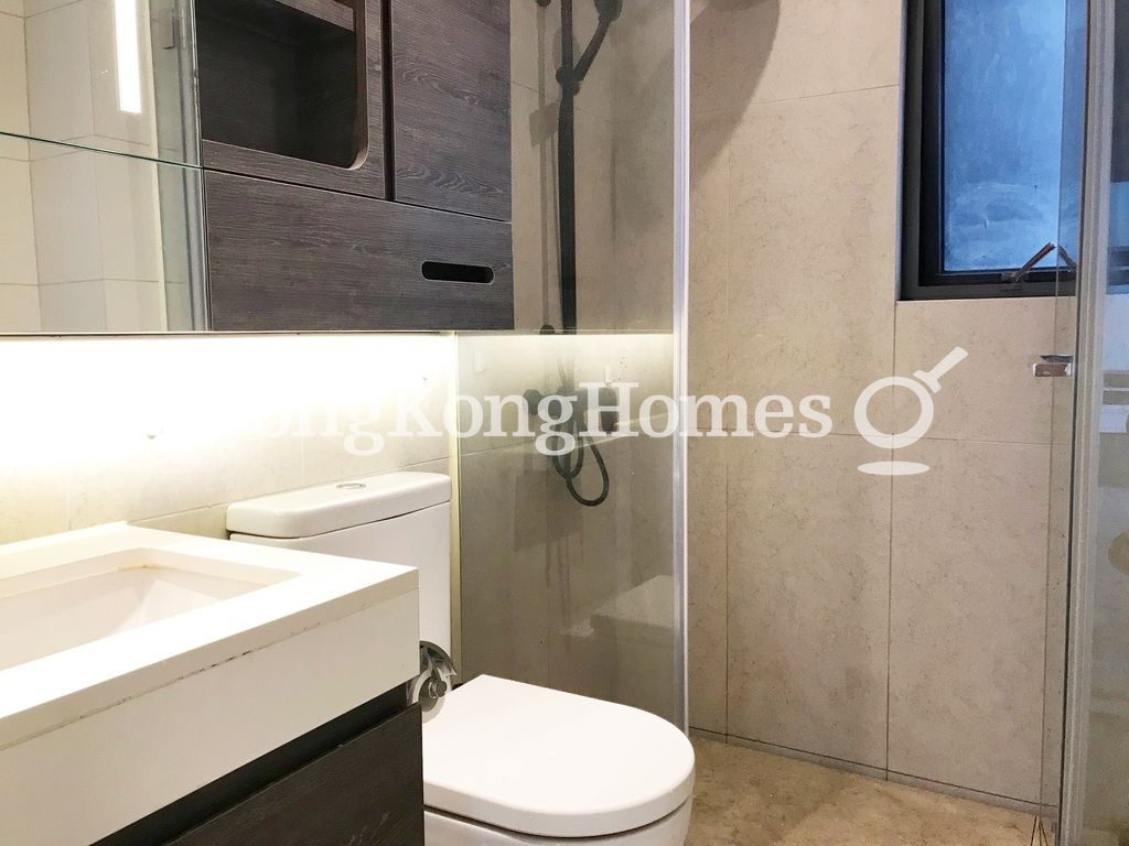 Guest Bathroom — Bohemian House, Sai Ying Pun