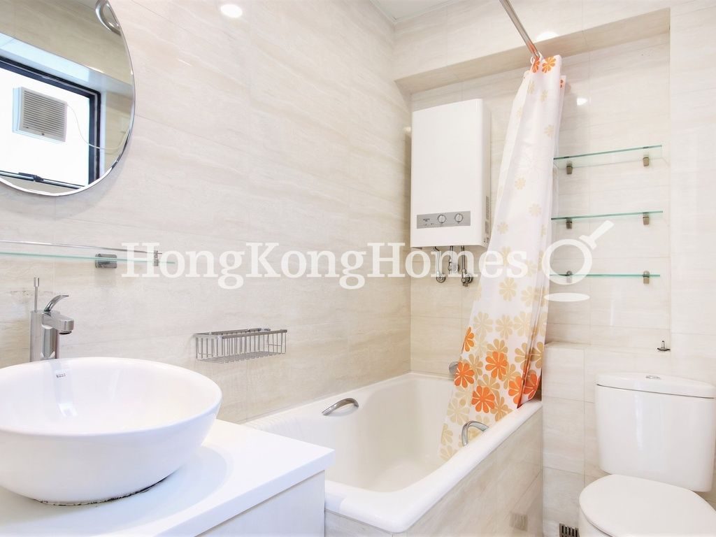 Master Bathroom — Greenway Terrace - Block 02, Happy Valley