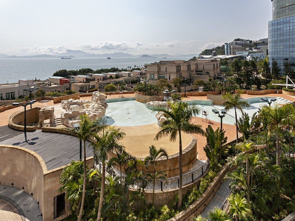 photo 17 — Bel-Air No.8 (Phase 6) Twr 1, Pok Fu Lam