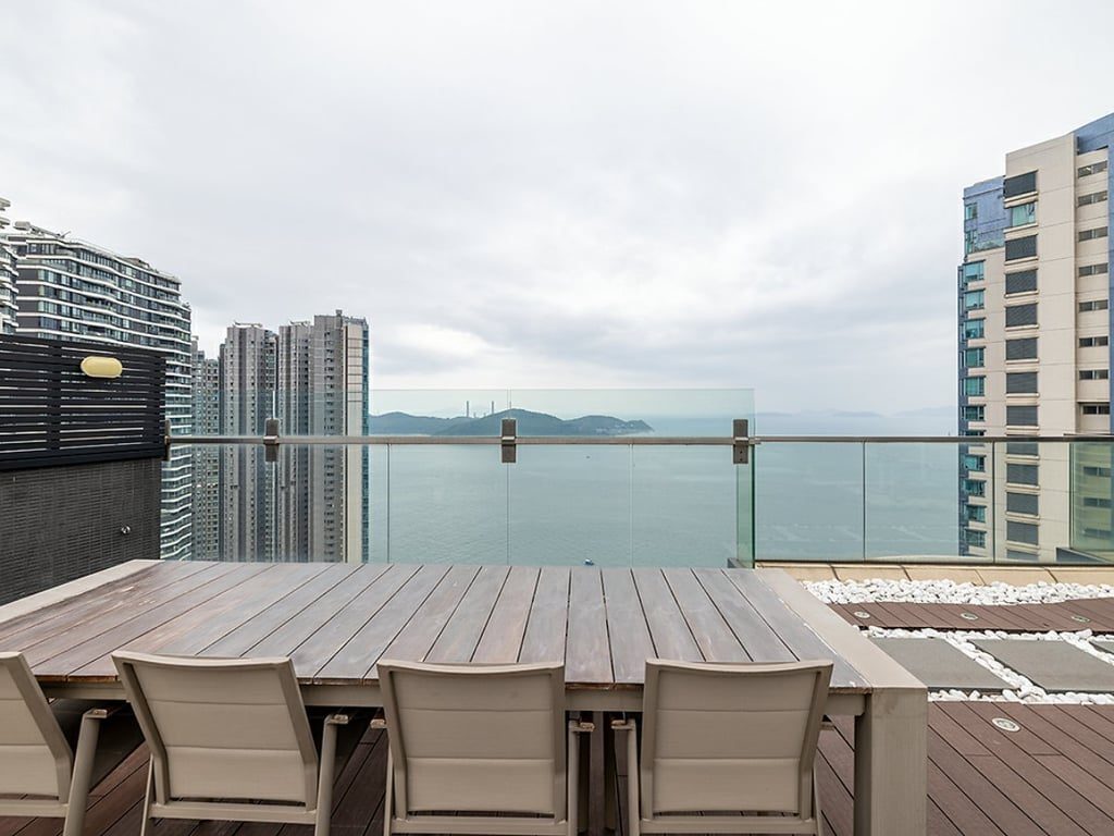 photo 2 — Bel-Air No.8 (Phase 6) Twr 1, Pok Fu Lam