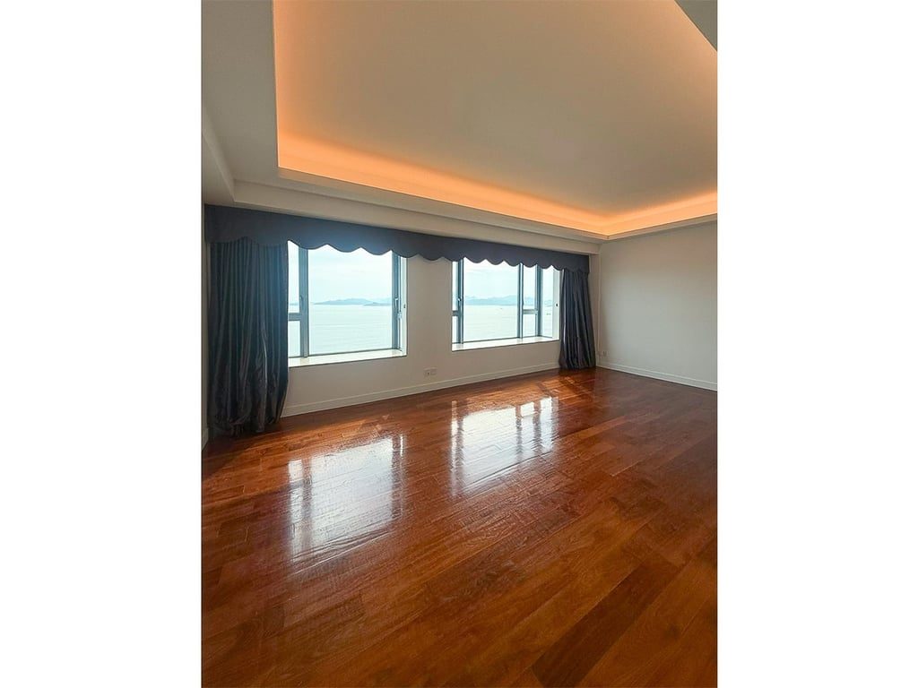 photo 4 — Residence Bel-Air Phase 2, Pok Fu Lam