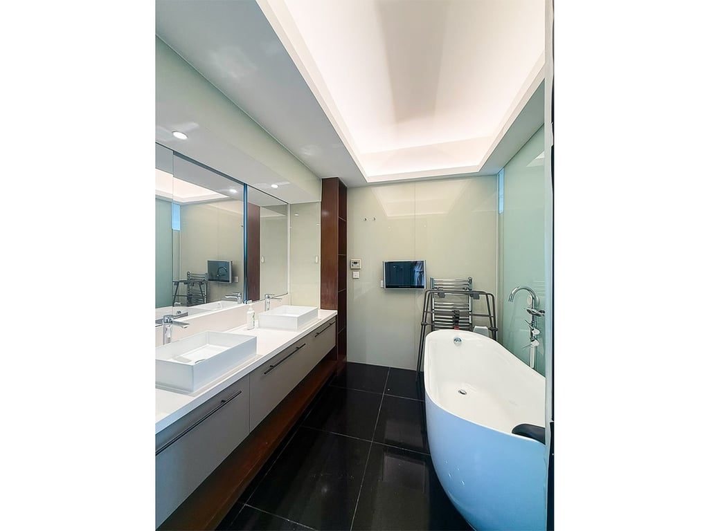 photo 6 — Residence Bel-Air Phase 2, Pok Fu Lam