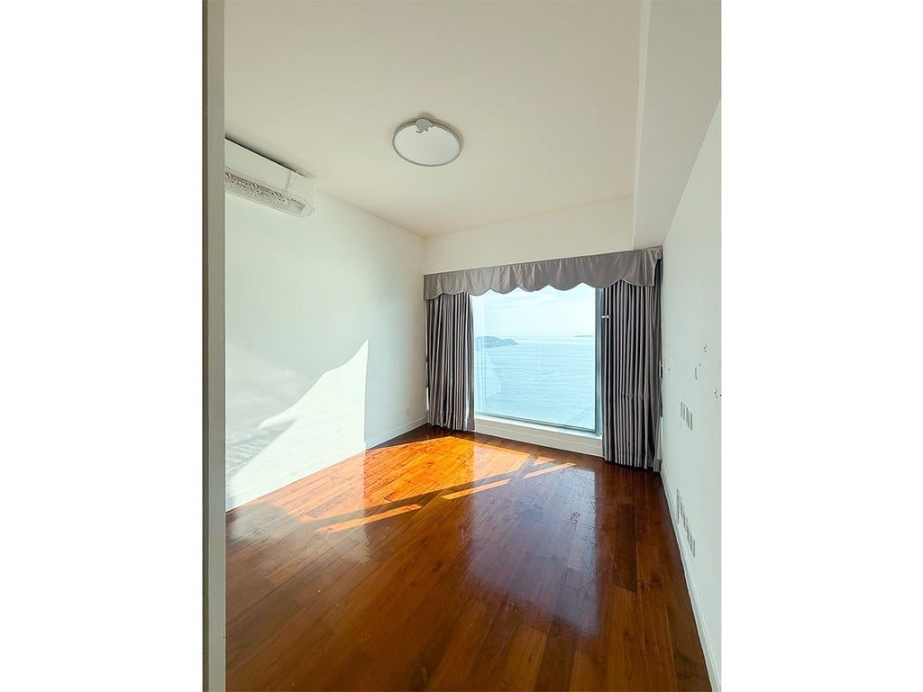 photo 7 — Residence Bel-Air Phase 2, Pok Fu Lam