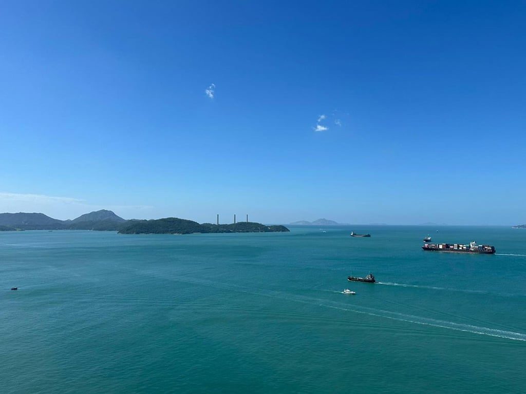 photo 2 — Vista Mount Davis, Pok Fu Lam