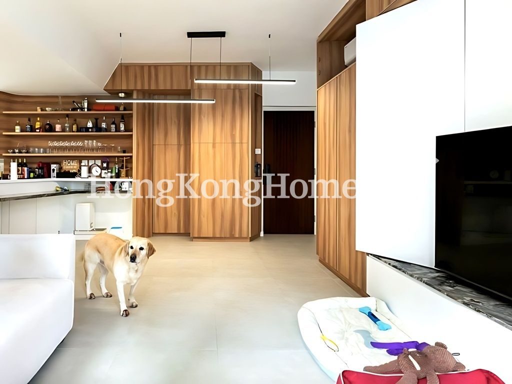 Living Room — Jing Tai Garden Mansion, Mid-levels West