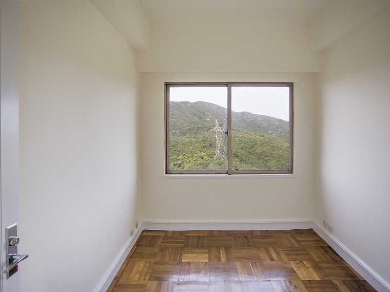 photo 8 — Hong Kong Parkview, Repulse Bay