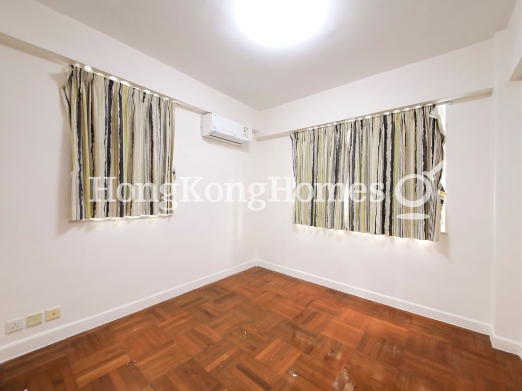 Master Bedroom — Shan Kwong Tower - No. 22, Happy Valley