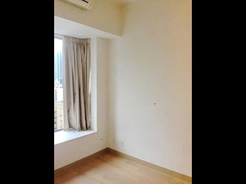 photo 4 — The Oakhill, Wan Chai