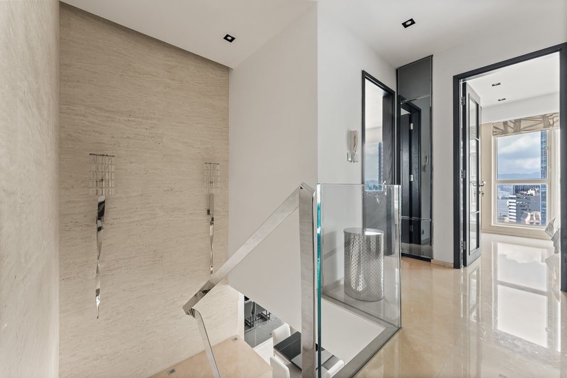 photo 15 — Starcrest, Wan Chai