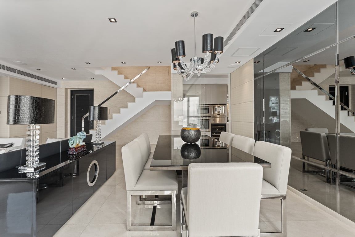 photo 5 — Starcrest, Wan Chai