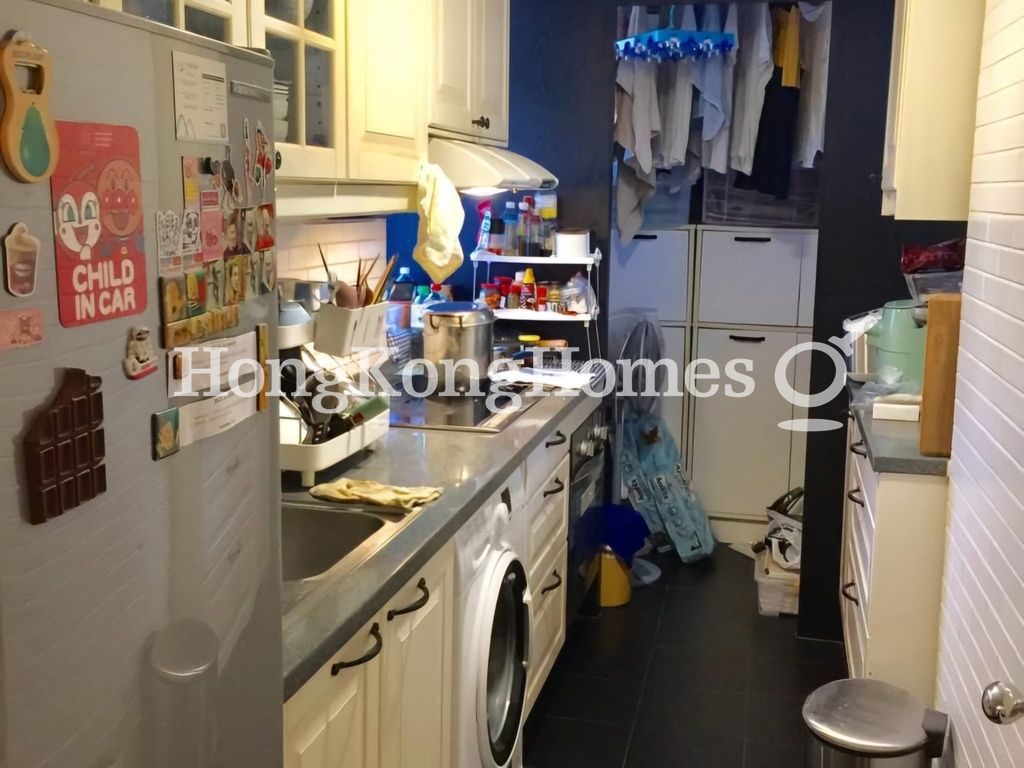 Kitchen — Ying Piu Mansion, Mid-levels West