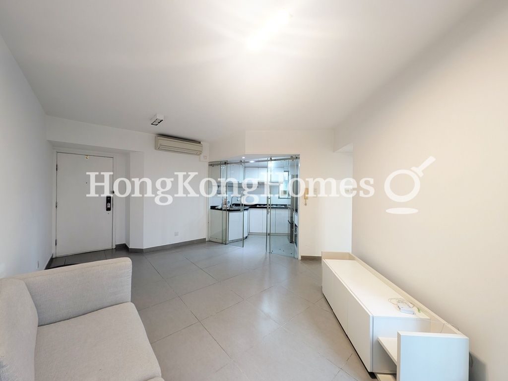 Living and Dining Room — Island Harbourview - Tower 02, Tai Kok Tsui