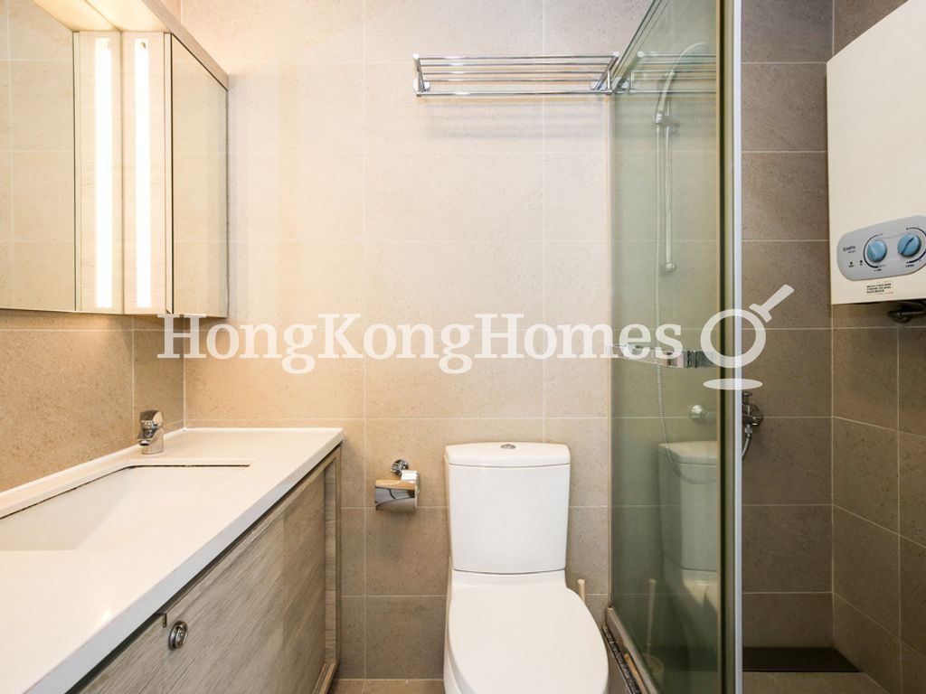 Master Bathroom — Sherwood Court - Block 1, Happy Valley