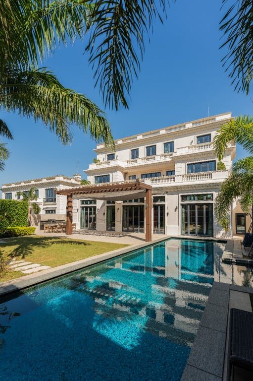 photo 3 — Cadenza, Fanling
