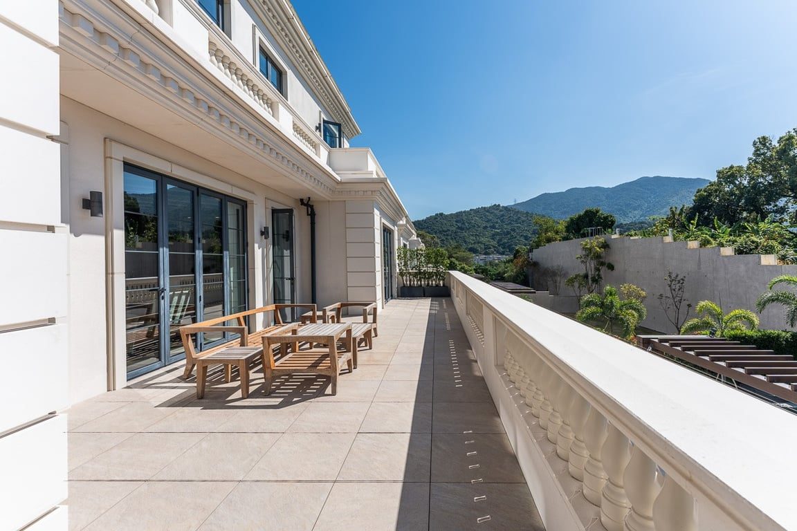 photo 7 — Cadenza, Fanling