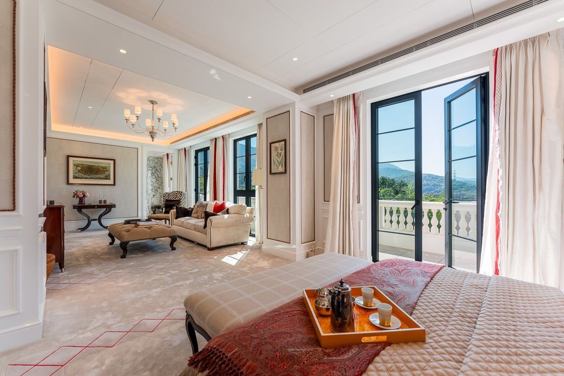 photo 10 — Cadenza, Fanling