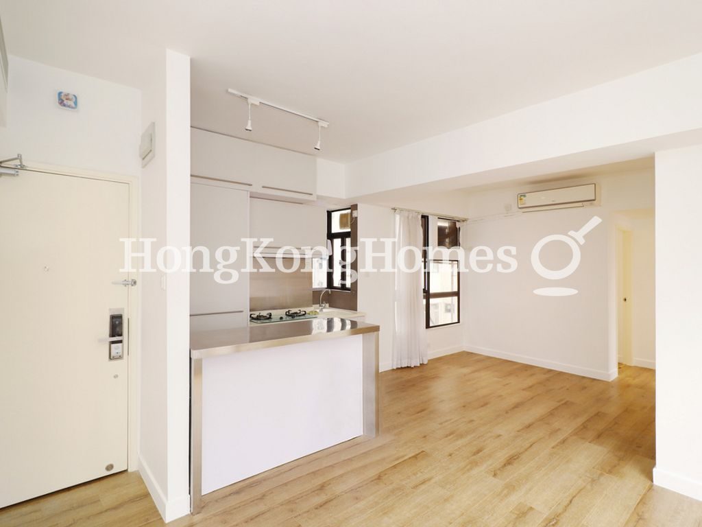 Living and Dining Room — Cameo Court, Mid-levels West