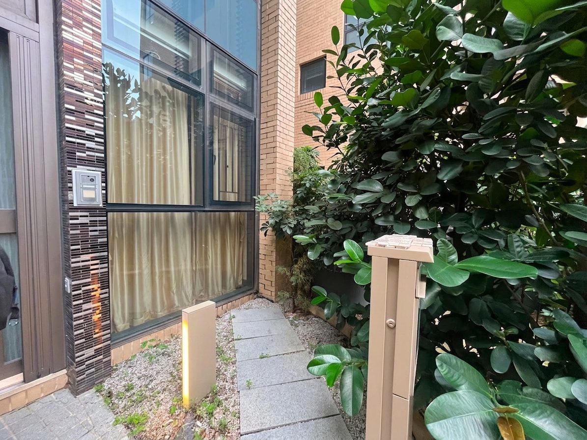 photo 2 — Jade Grove/ Diamond, Tuen Mun