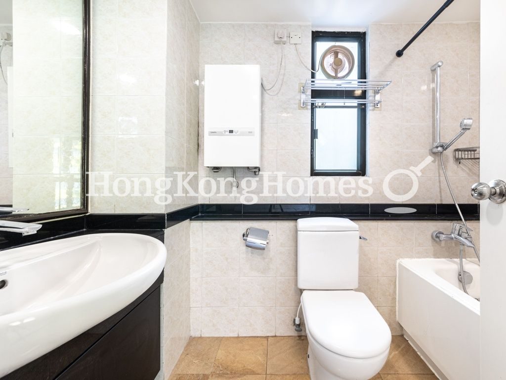 Master Bathroom — Cimbria Court, Mid-levels West