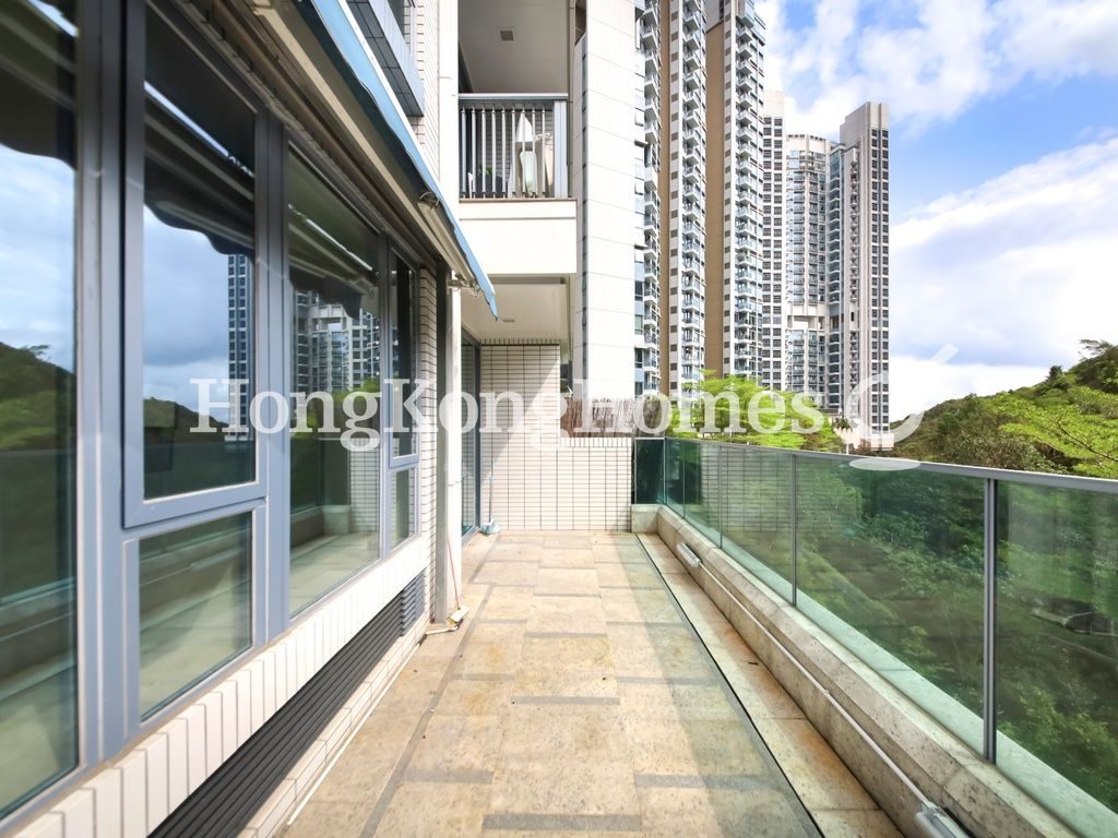 Private Terrace off Living & Dining Room — Larvotto - Block 8, Ap Lei Chau