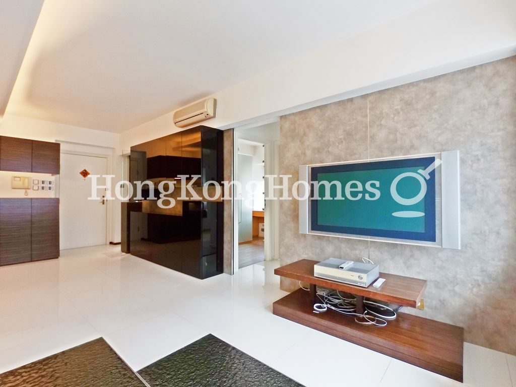 Living and Dining Room — Le Cachet, Happy Valley