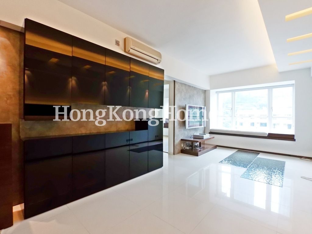 Living and Dining Room — Le Cachet, Happy Valley