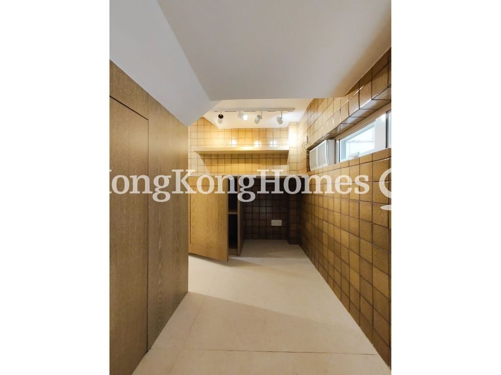 Store Room — Mosque Junction, 2J, Mid-levels West