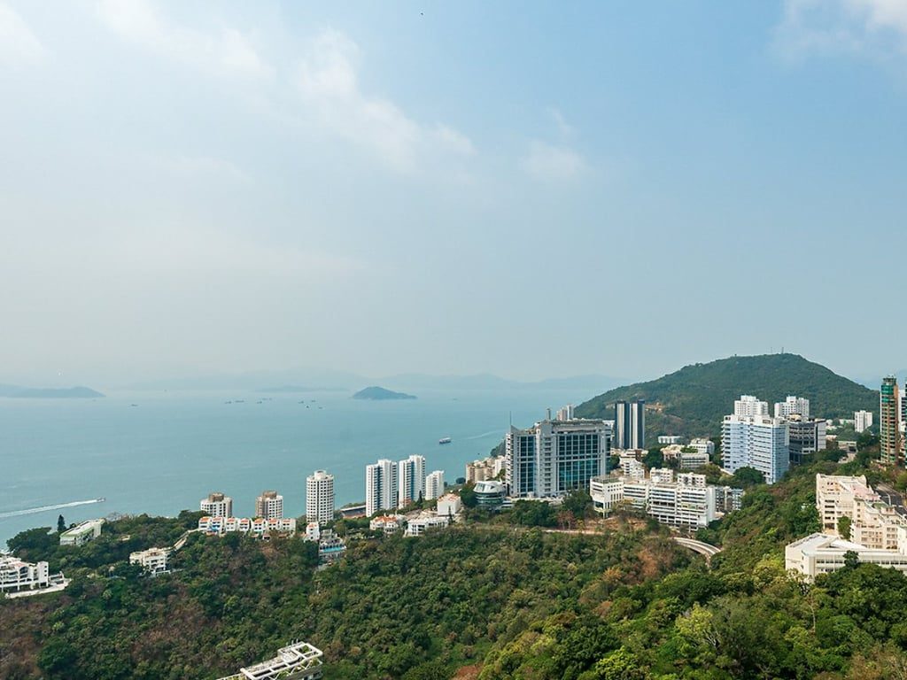 photo 10 — Woodbury Court, Pok Fu Lam