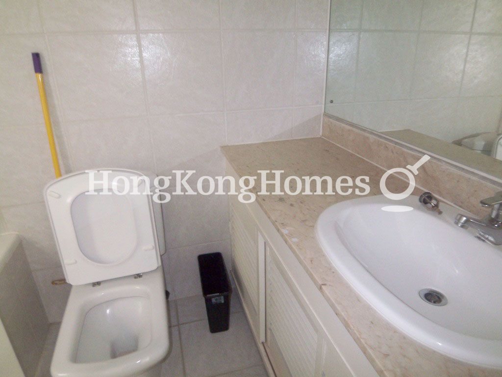 Master Bathroom — Ronsdale Garden - Block 1, Tai Hang