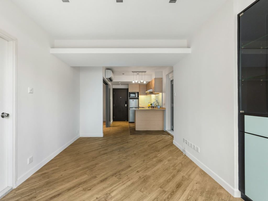 photo 6 — Sunrise House, Soho