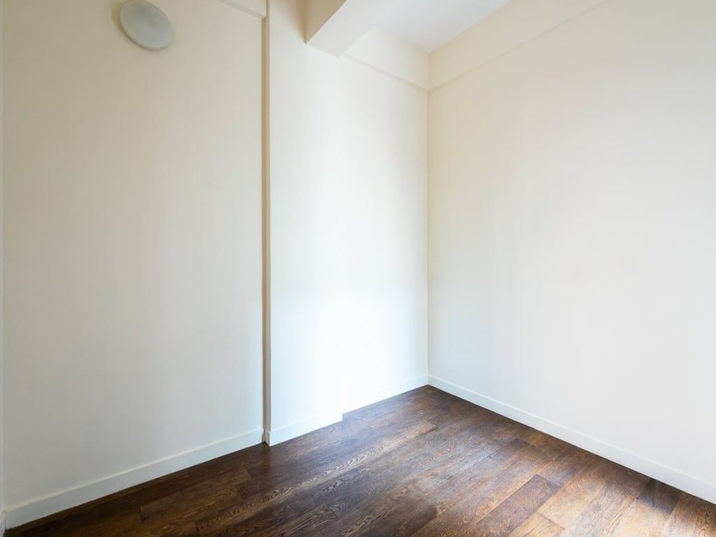 photo 11 — Albany Court, Pok Fu Lam