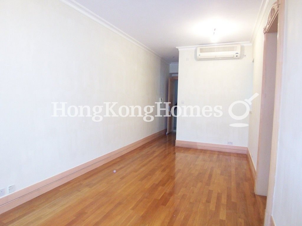 Living and Dining Room — The Orchards - Tower 02, Quarry Bay