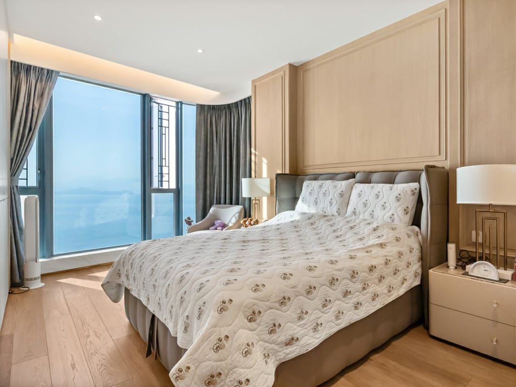 photo 11 — Residence Bel-Air South Towers (Phase 2) Twr 5, Pok Fu Lam