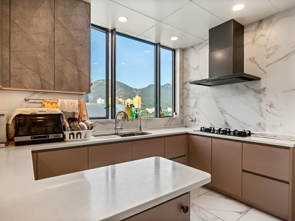 photo 22 — Residence Bel-Air South Towers (Phase 2) Twr 5, Pok Fu Lam